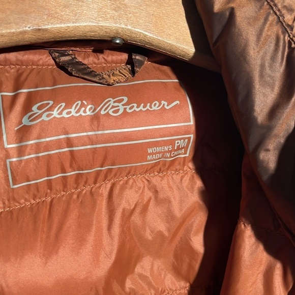 Eddie Bauer Women’s EB650 Puffer - Picture 7 of 9